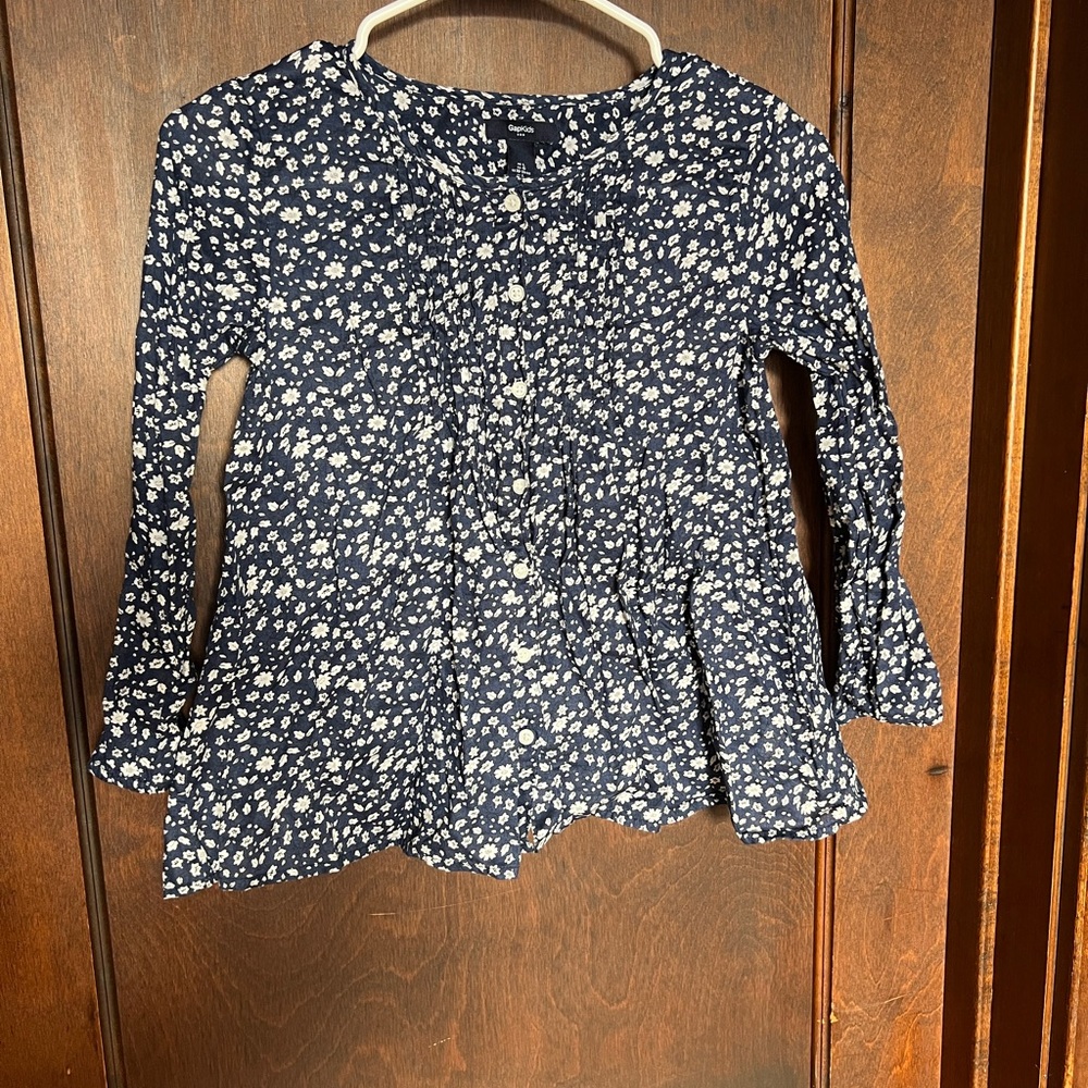 Gap Kids Floral Navy Button down lightweight Shirt